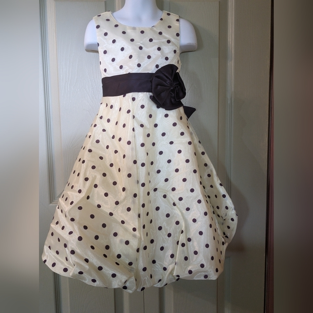 New with Tags Classic Fashion Easter Party Dress, Size 5, B8